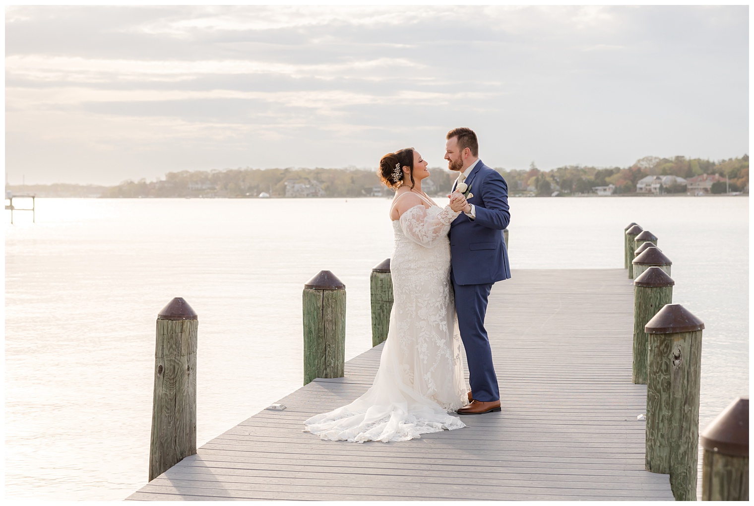 bride and groom at clarks landing 