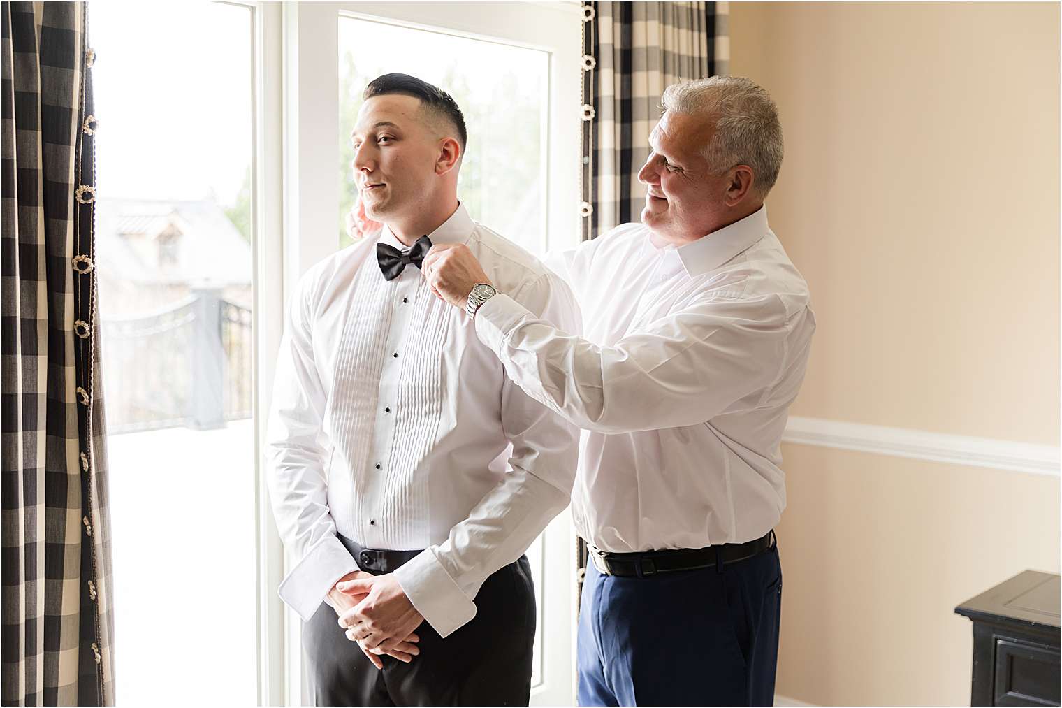 groom getting ready with his father at Ashford Estate in Allentown NJ 
